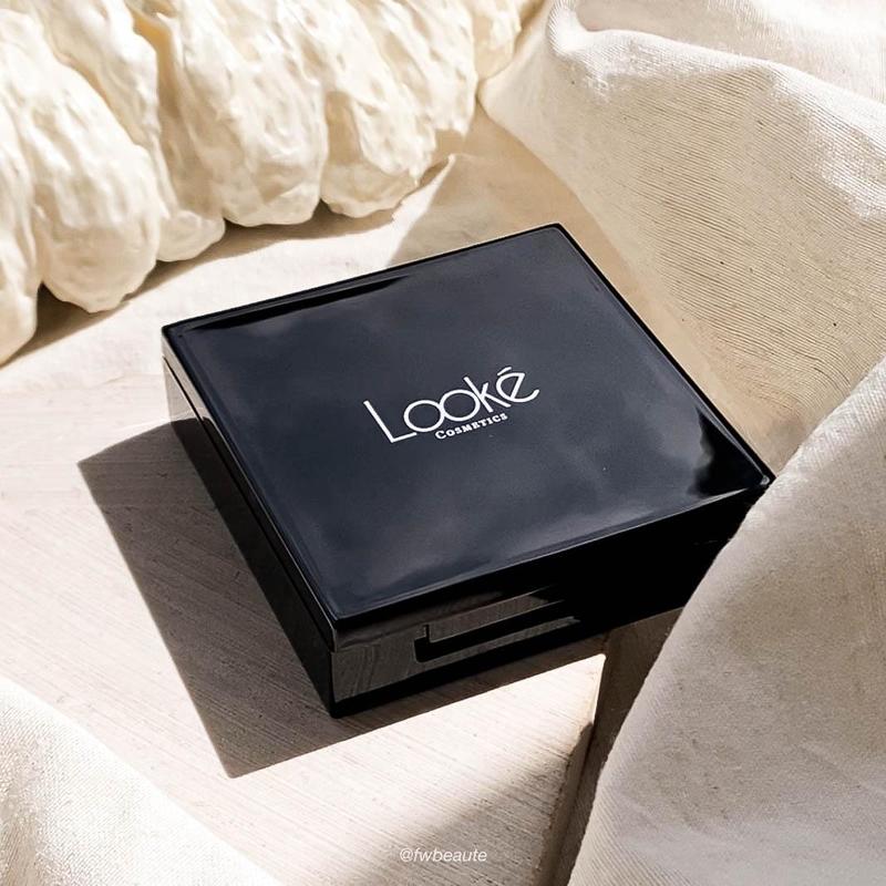 Holy Perfecting Pressed Powder