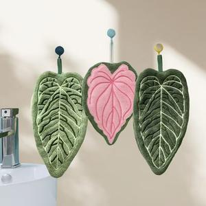 Paquete de 3 toallas de mano de coral fleece con diseño de hojas verdes, colgantes y convenientes, altamente absorbentes y de secado rápido, lindas y suaves para cocina y baño