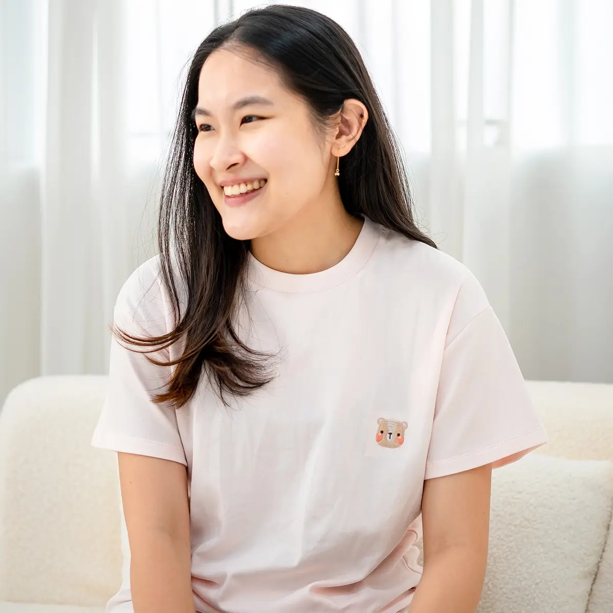 LEBEAR ADULT SIGNATURE EMBROIDERY TEE IN SOFT PINK