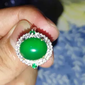 FEATHER HONGKONG - Set Perhiasan Whitegold Giok Two Dots Liontin Anting Cincin Wanita