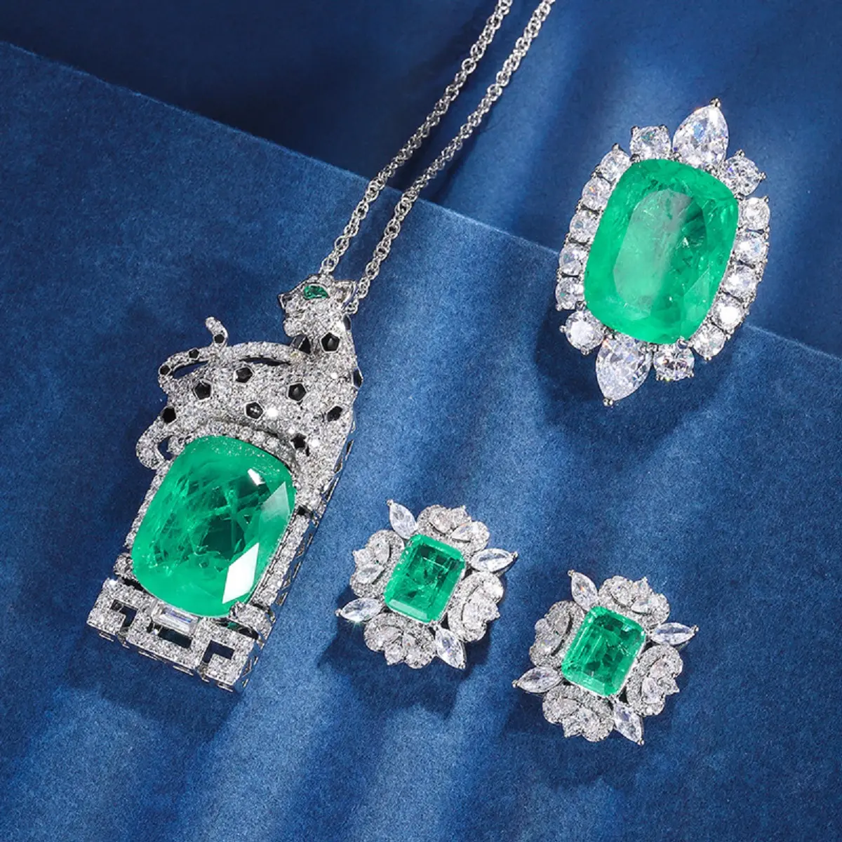 Lux Co.Emerald Leopard Luxury Embellished Necklace, Earrings and Ring Set.