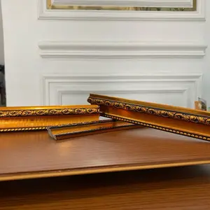 Lis Dinding Figura Emas 4 CM - 6 CM