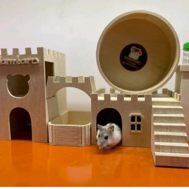 Istana benteng untuk hamster mini
