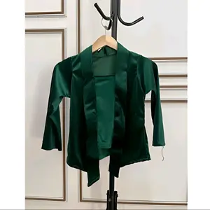 Kebaya Anak Beludru Dari Anak Paud - Anak SD