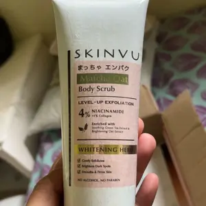 SKINVU WHITENING Glowing Set Bodycare - Body Scrub (Lulur Pemutih) & Lotion Booster (Serum Infused)