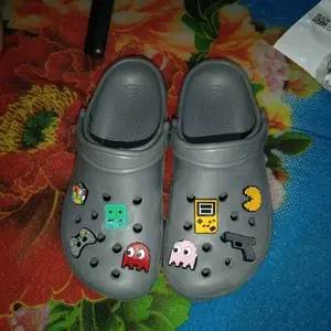 GSI - Patch Sandal Aksesoris Motif Karakter Pac-Man Hiasan Sepatu Unik dan Gaya Kekinian
