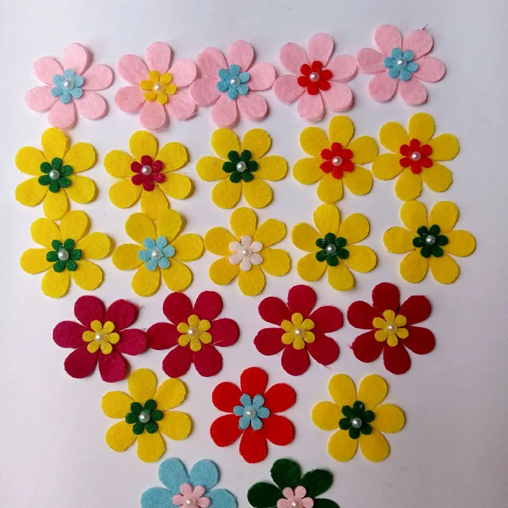 bunga dari kain flanel isi 50pcs   ukuran 5cm bisa pilih warna bunga hiasan