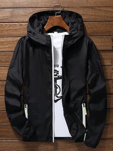 Chamarra con capucha a prueba de viento de color sólido y corte regular para hombre, Chamarra casual transpirable con protección solar para ciclismo al aire libre, Ropa de abrigo para hombre para el verano, Ropa de hombre, Jeans holgados