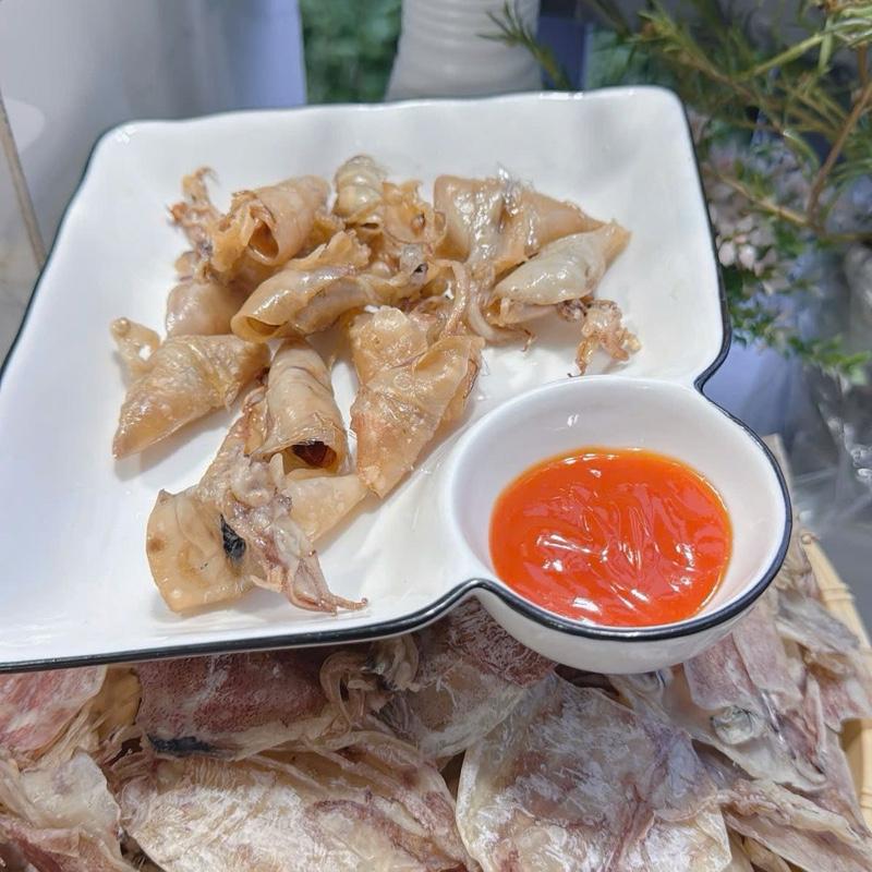 Mực Đồng Tiền Ghe Cào Kiên Giang - Món Ăn Đặc Sản Từ Biển