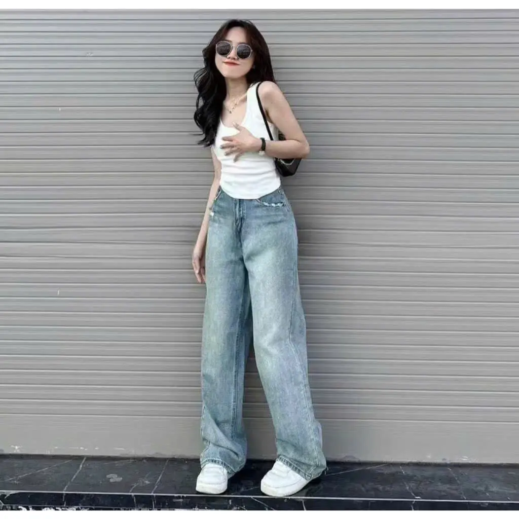 Quần jeans xuông nữ ống rộng rách túi sau hai màu đậm nhạt thích hợp với nấm lùn Pants | BigBuy360 - bigbuy360.vn Quần jeans xuông nữ ống rộng rách túi sau hai màu đậm nhạt thích hợp với nấm lùn Pants | BigBuy360 - bigbuy360.vn