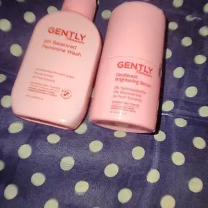 GENTLY Mamacare pH Balanced Feminine Wash Fruit Series with 3x Fruit Extract - Pembersih Kewanitaan untuk Mengurangi dari Bau, Gatal, dan Keputihan