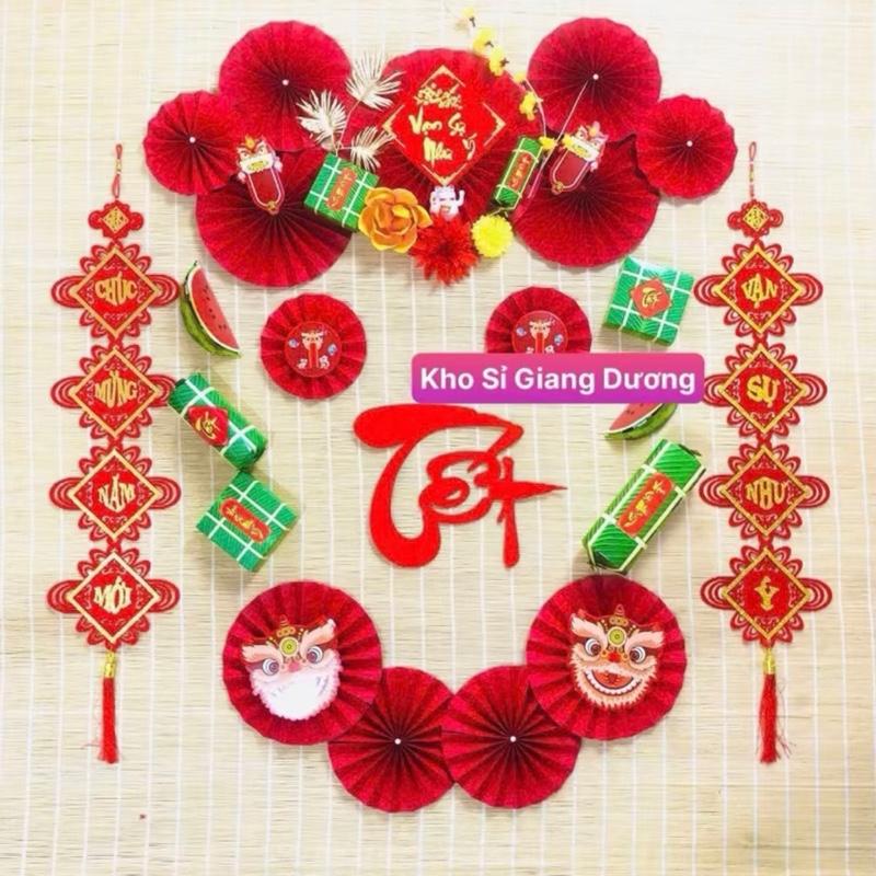 [CHỈ NHẬN ĐƠN MIỀN BẮC](T01-T02) [TẶNG KEO NẾN+3 BƯỚM] Sét phụ kiện trang trí, decor chữ Tết vải nhung đỏ, chữ Tết mix dải quạt trang trí tường, cửa hàng mẫu mới 2026