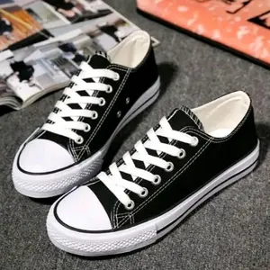 Sepatu sneaker cowok cewek terbaru Casual Hitam Wanita Shoes Kasual