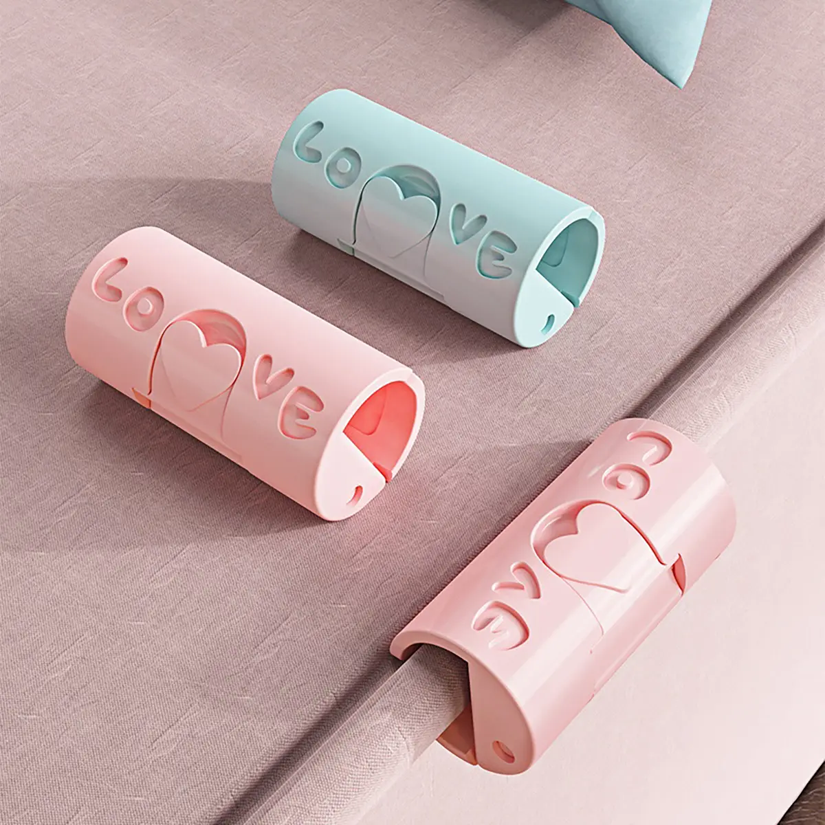 Bed Sheet Clips Snack Sealing Clips Sheet Sheet Holder Bed Corner Clips Mattress Cover Holder Bed Corner Keepers Bed Cover Clips Bed Safe Bed Sheet Clips