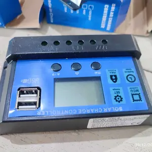 Solar Charge Controller LCD LED Display Solar cell PWM 12V/24V 20A 30A Charger