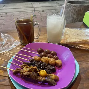 Maximashop.id Paket Hemat Wood Series Toples Bumbu Aesthetic Motif Kayu Jati 500 ml & 1000 ml Stiker Anti Air Bahan HDPE Food Grade Tutup Motif Kayu Jati Free Sendok Kayu