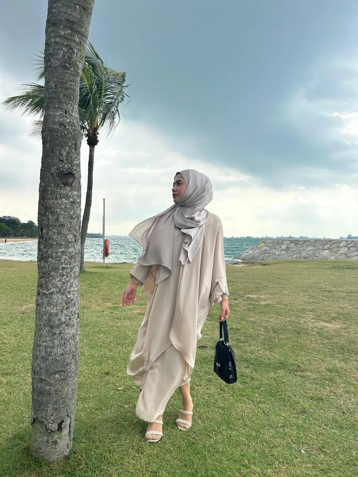 [ CLEARANCE SALE ] Plain long tunic set with wrap pario skirt - $49 only!