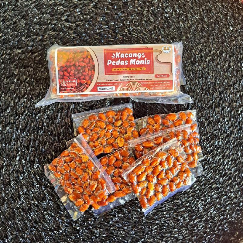 Kacang Pedas Manis (minim 2 pack) SNS - 1 Pack 150gr 10 pcs Camilan Jadul Snacks Makanan Food Cemilan Asin Jajanan Rasa Nikmat Enak untuk Keluarga dan Teman
