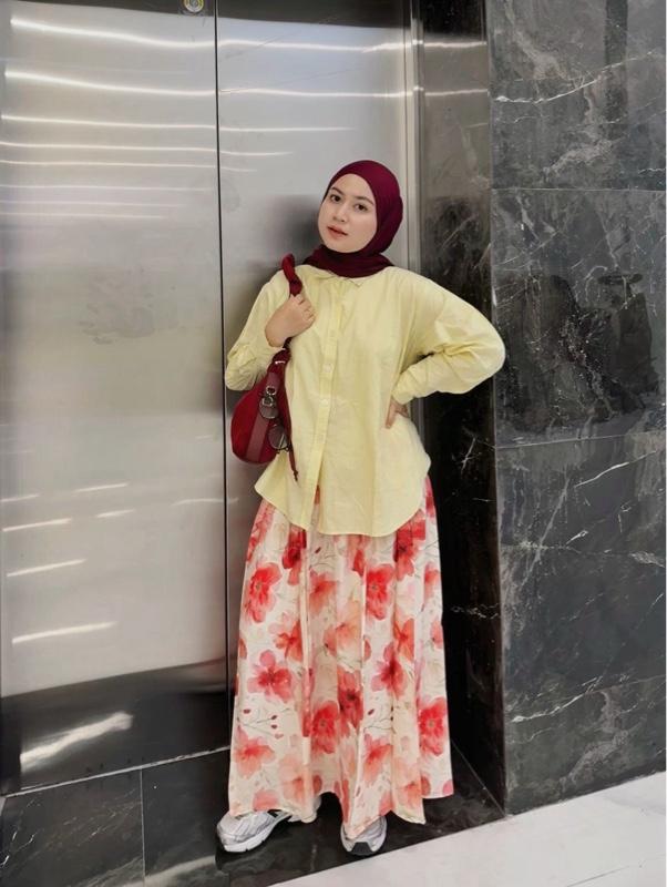 Rosella Rok Bunga Mayung Lebar Rample Floral Skirt Rayon Adem dengan Desain Elegan dan Nyaman untuk Dipakai Sehari-hari