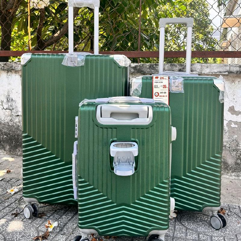 [Mới] CÓ KHAY ĐỂ CỐC, MÓC TREO ĐỒ,  Vali kéo du lịch nhựa dẻo ốp góc si inox, bảo hành 2 năm,lỗi shop đổi miễn phí.Có thể mở rộng Nam 4 bánh xoay 360 hành lý đen xám