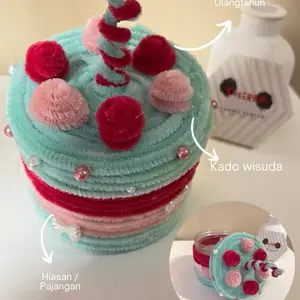 Hiasan meja tempat storage replika kue kawat bulu cake pipe cleaner ulangtahun hadiah ulangtahun hadiah rekomendasi kreasi kawat bulu