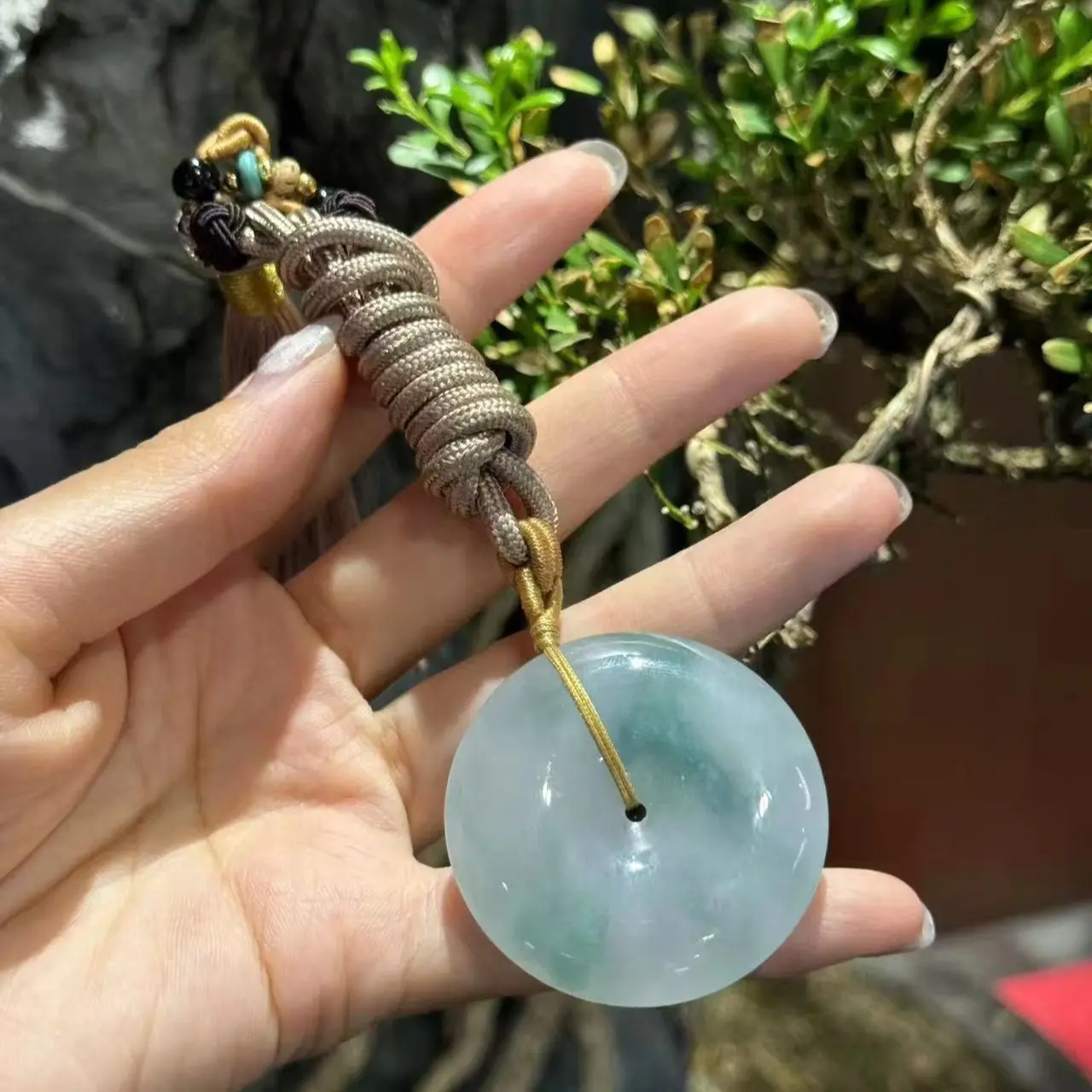 Natural jadeite A-grade ice seed floating flower safety buckle