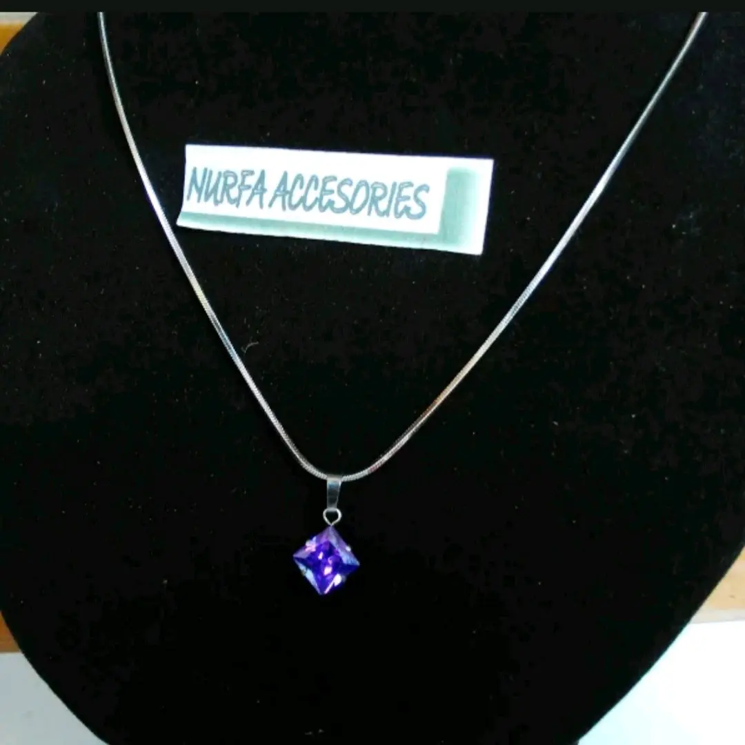 Kalung Titanium Asli Liontin Batu Diamond Blue Saphire Premium Import Quality Model Pipih Silver Anti Karat & Anti Iritasi Nyaman Dipakai Harian