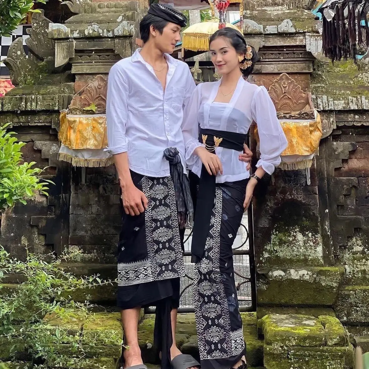 BEST SELLER COUPLE BORDIR JUMPUTAN SONGKET