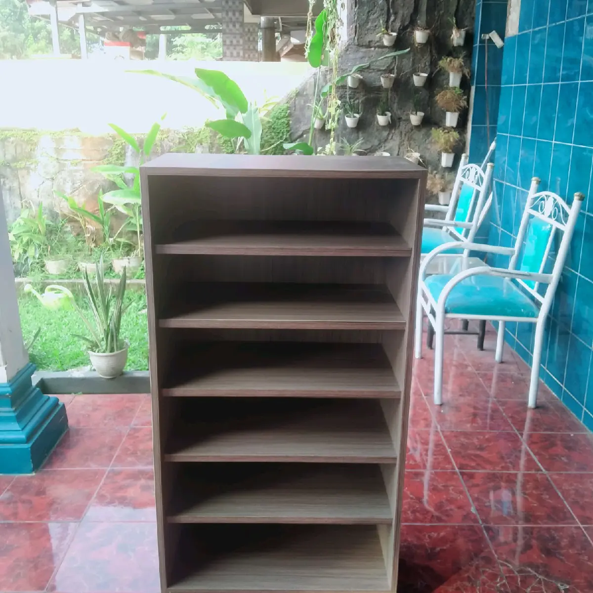 rak sepatu tanpa tutup minimalis elegan