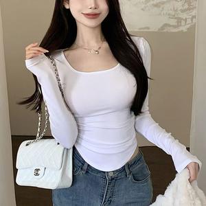 เสื้อยืดแขนยาวน่ารักและเซ็กซี่ ดีไซน์อสมมาตรระดับไฮเอนด์ สำหรับผู้หญิง เหมาะสำหรับฤดูใบไม้ร่วงและฤดูหนาว มาใหม่ สไตล์เกาหลี เสื้อฐานทรงสลิมฟิต เสื้อดาราอินเทอร์เน็ต