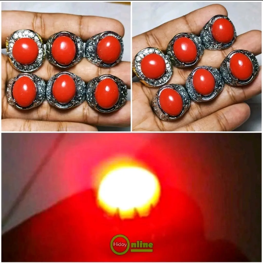 Cincin pria istimewa merah delima menyala gimmick menyala dalam air Elegan