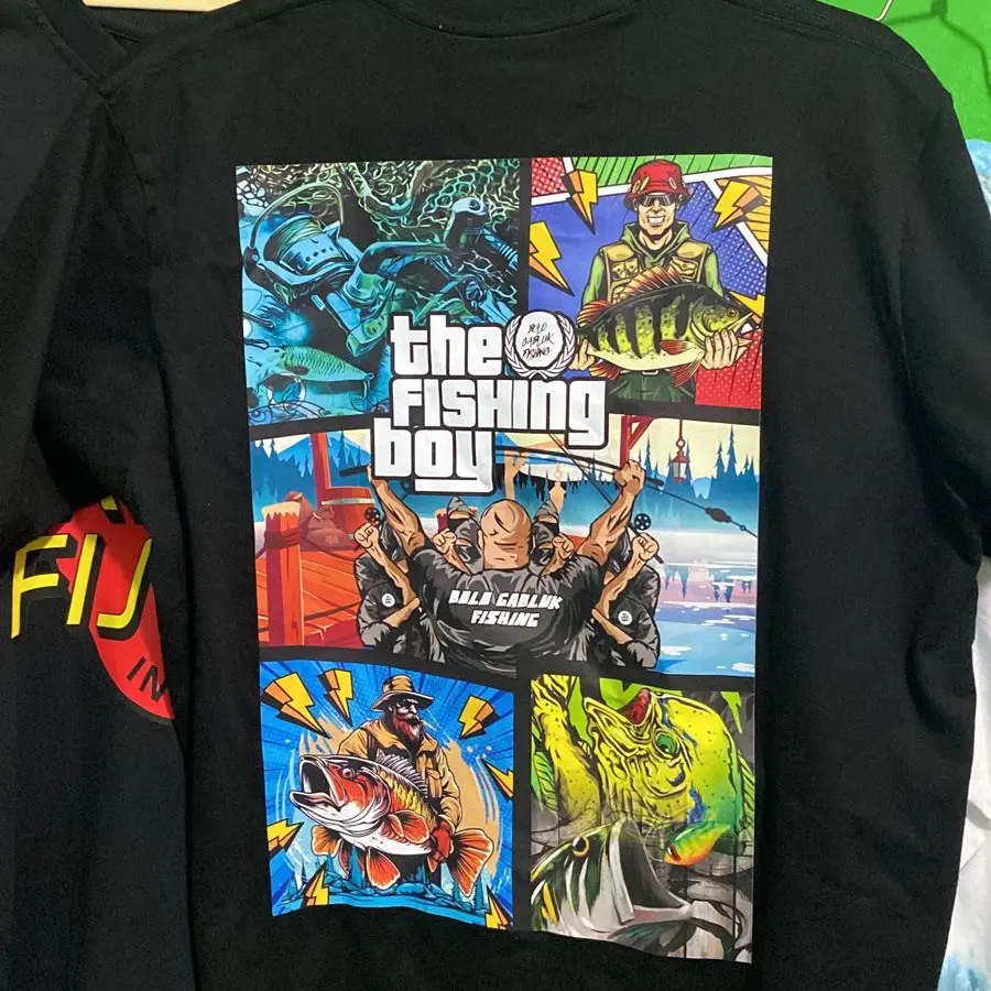 Kaos Mancing Tshirt Fishing “The Fishing Boy” GTA bahan cotton combed 30s sablon DTF Free Bonus Stiker outfit cowok Baju Distro Keren Pria