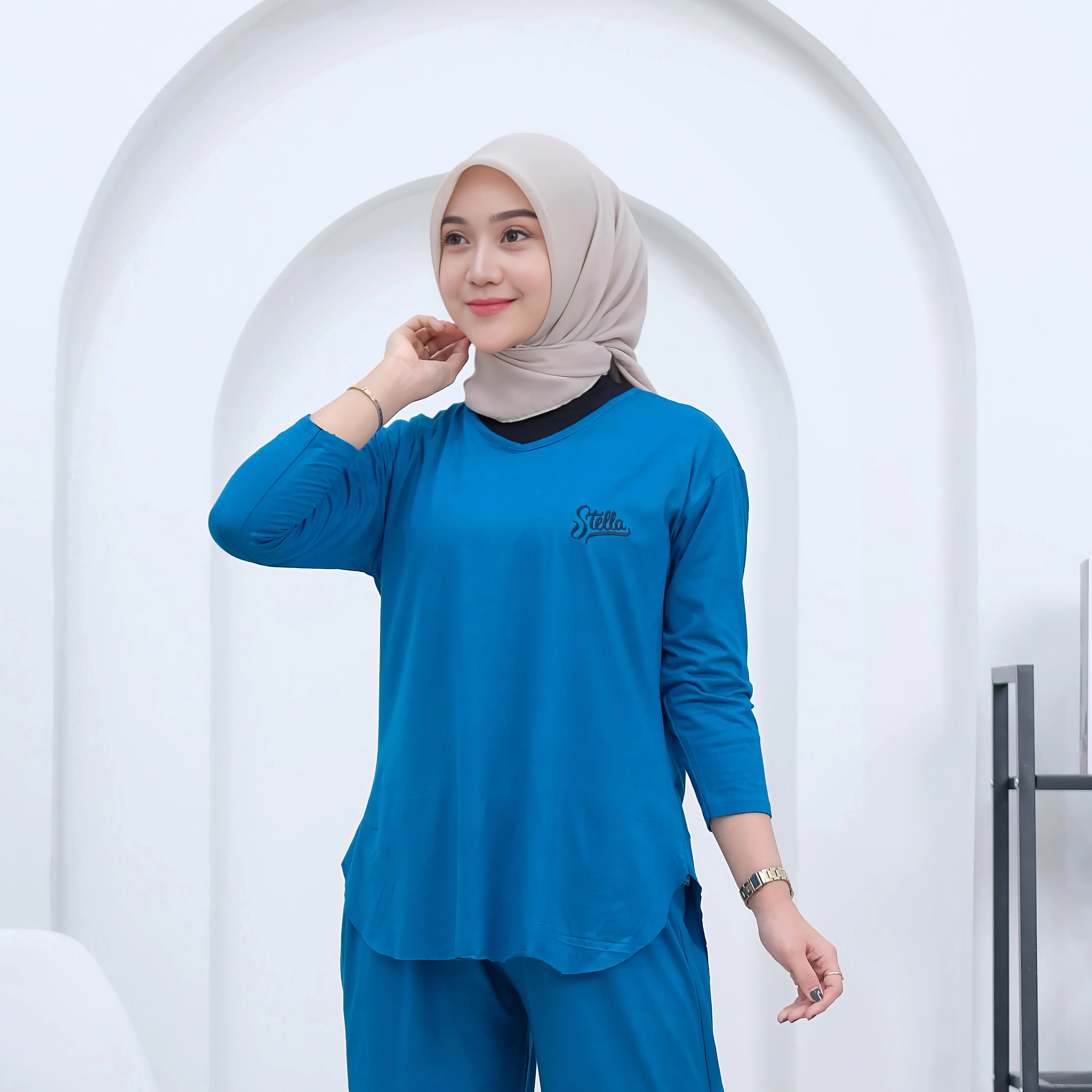 Kaos Oversize lengan 7/8 big size/Kaos wanita jumbo Baju wanita Atasan rayon stretch belah samping Motif Simple Oval Baju Panjang Polos Basic Korean Silver Top murah