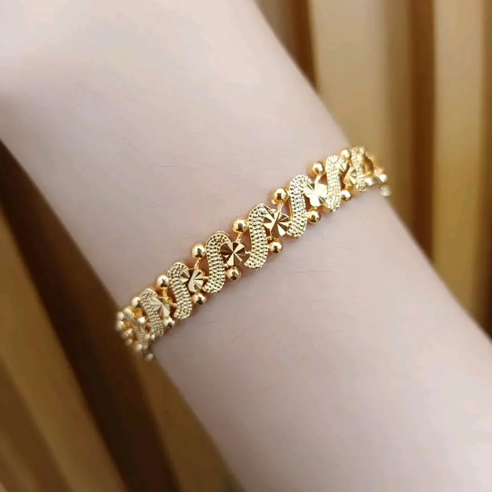 Gelang Tangan Rantai Lisa Aksesoris Elegan