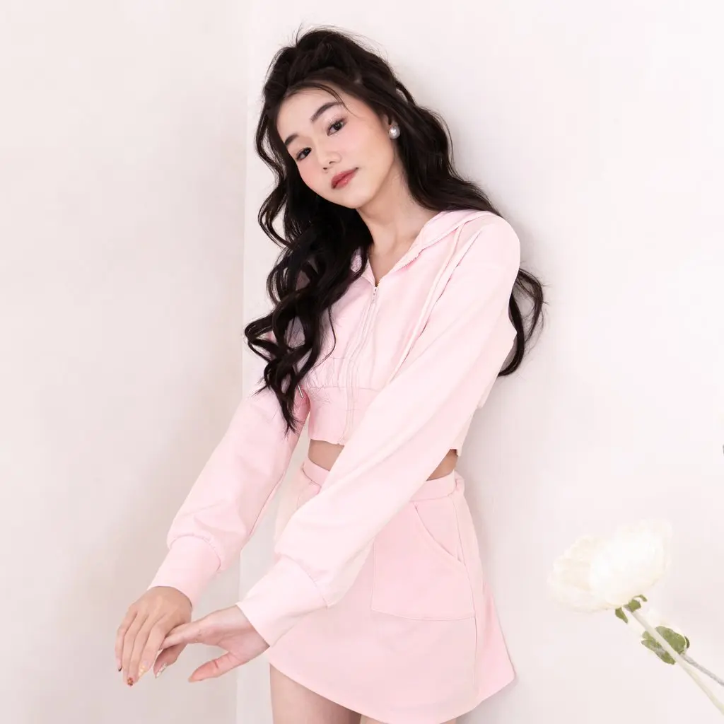 Rosella Long Sleeve Cropped Hoodie in Baby Pink