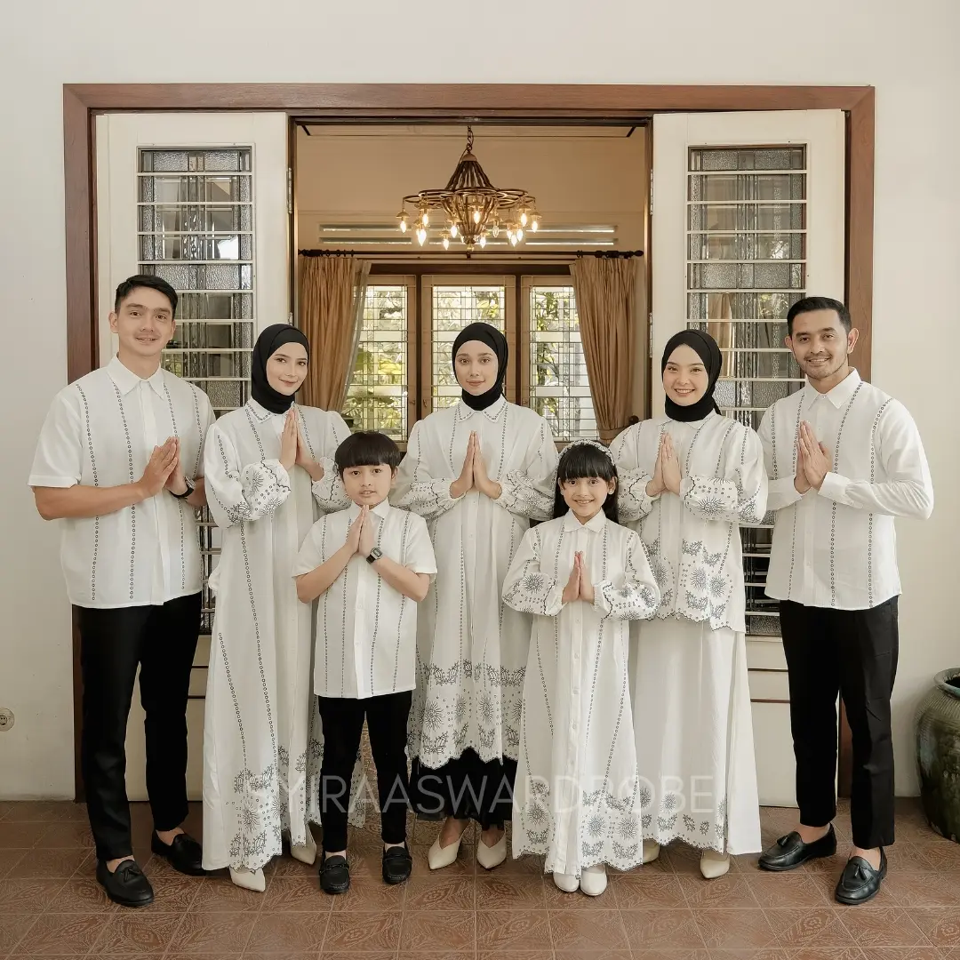 Syiraaswardrobe | Mahreen Family Series - Warna Offwhite