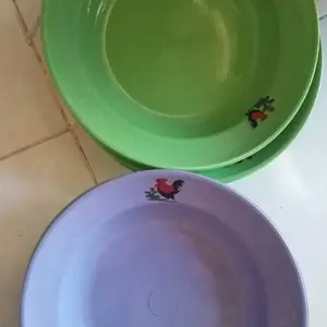 Piring Ayam Jago Viral Kitchenware - Paket Lusin Plastik PP Foodgrade Aman & Tahan Lama untuk Penyajian Ayam Unik dan Menarik