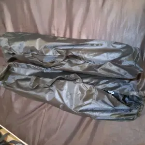 Kursi Lipat Camping FUNBEAR – Kursi Portabel Ringan dengan Storage Bag, Tahan Hingga 150KG, Cocok untuk Outdoor, Traveling, Memancing, & Santai di Pantai