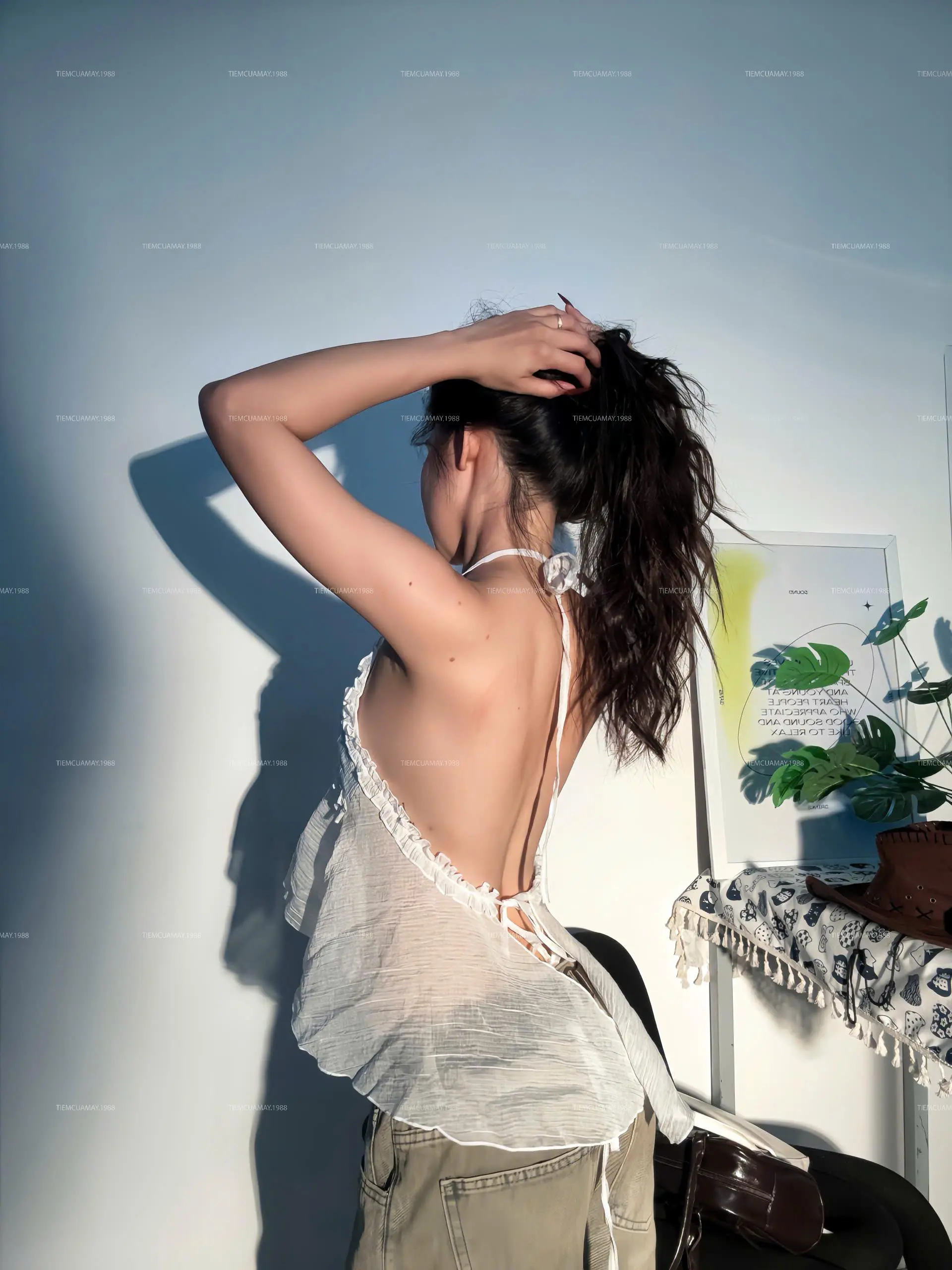 SIREN CROPTOP - ( KHÔNG MÚT) Áo 2 Dây Cổ Yếm Hở Lưng Chất Lụa Tơ Mềm Mại Quyến Rũ Cuốn Hút | BigBuy360 - bigbuy360.vn