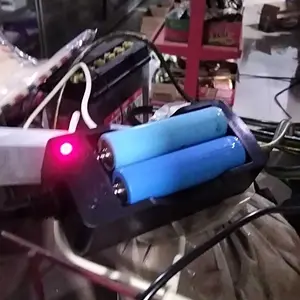 STX Pengisi Daya Baterai 18650 Litium Aman Dan Efisien, Pengisi Daya Otomatis Berhenti Saat Penuh Dilengkapi Dengan Colokan, Pengisi Daya Pengisian Cepat Baterai 18650 Charger Kabel Lampu Stop Battery Mic Warna Selempang Ht Talkie