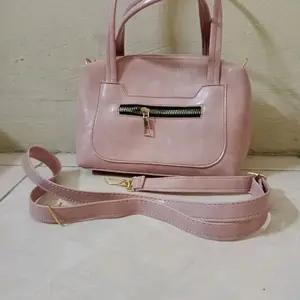 Tas Cantik Homemade Baby Pink dengan Tali Panjang dan Resleting untuk Gaya Anda