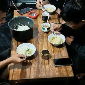 meja multifungsi (tipe lesehan) untuk meja makan/meja tamu/meja belajar/meja lesehan warung/meja jualan kulineran/meja pc dll (ukuran 80x40x26cm)