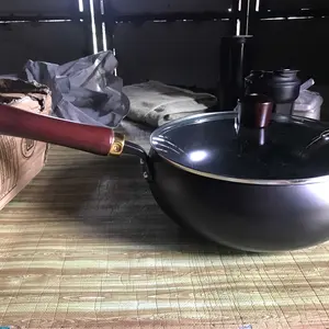 [PROMO SPESIAL BULAN INI] TEXANIA Panci Besi Non-Coating Anti Lengket Gagang Kayu Tutup Kaca Diameter 24cm Kitchenware