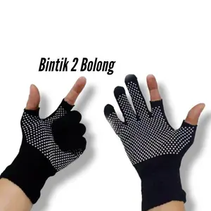 Sepasang Sarung Tangan Potong 2 Jari Anti Slip Gloves Bintik Motor Memancing Gym Elegant Hitam Pria