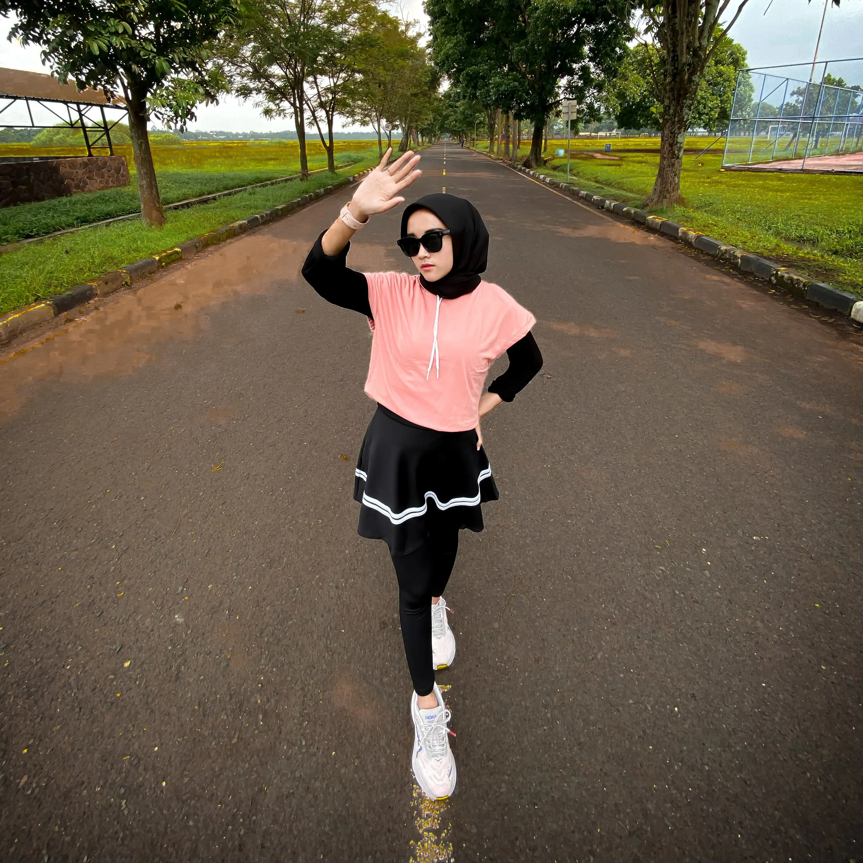 Setelan Olahraga Wanita Rok Legging + Outer Hoodie Tanpa Lengan - Sport   Muslim Jilbab