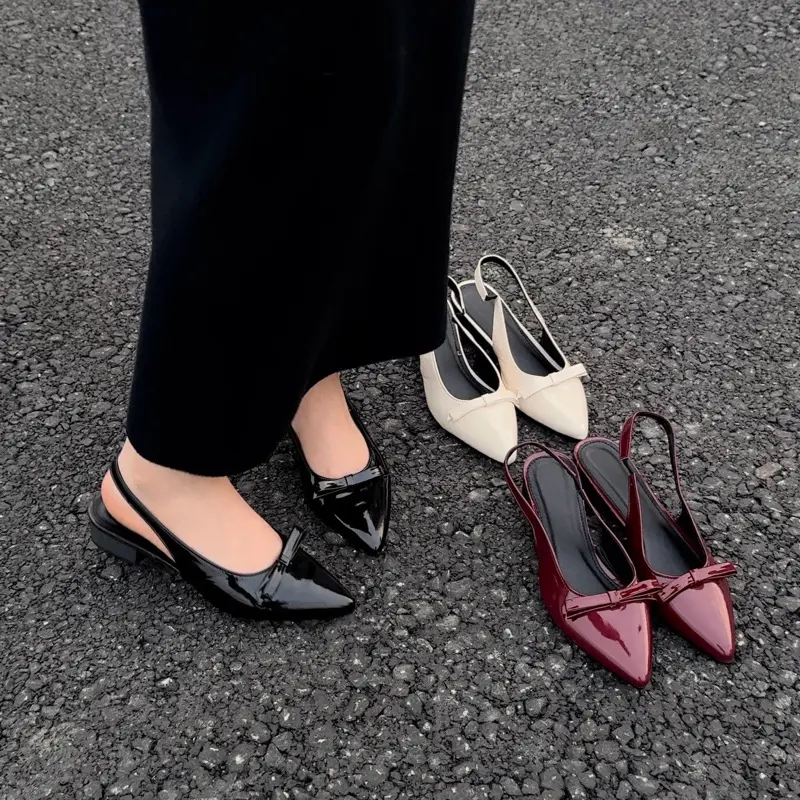 [ D109 - FORM 1.5 chân mỏng lùi 1 size  ]  Giày 3p mũi nhọn hoạ tiết nơ xinh mẫu mới chào đón 2025 DéP Shoes Sandal Nhung Nữ