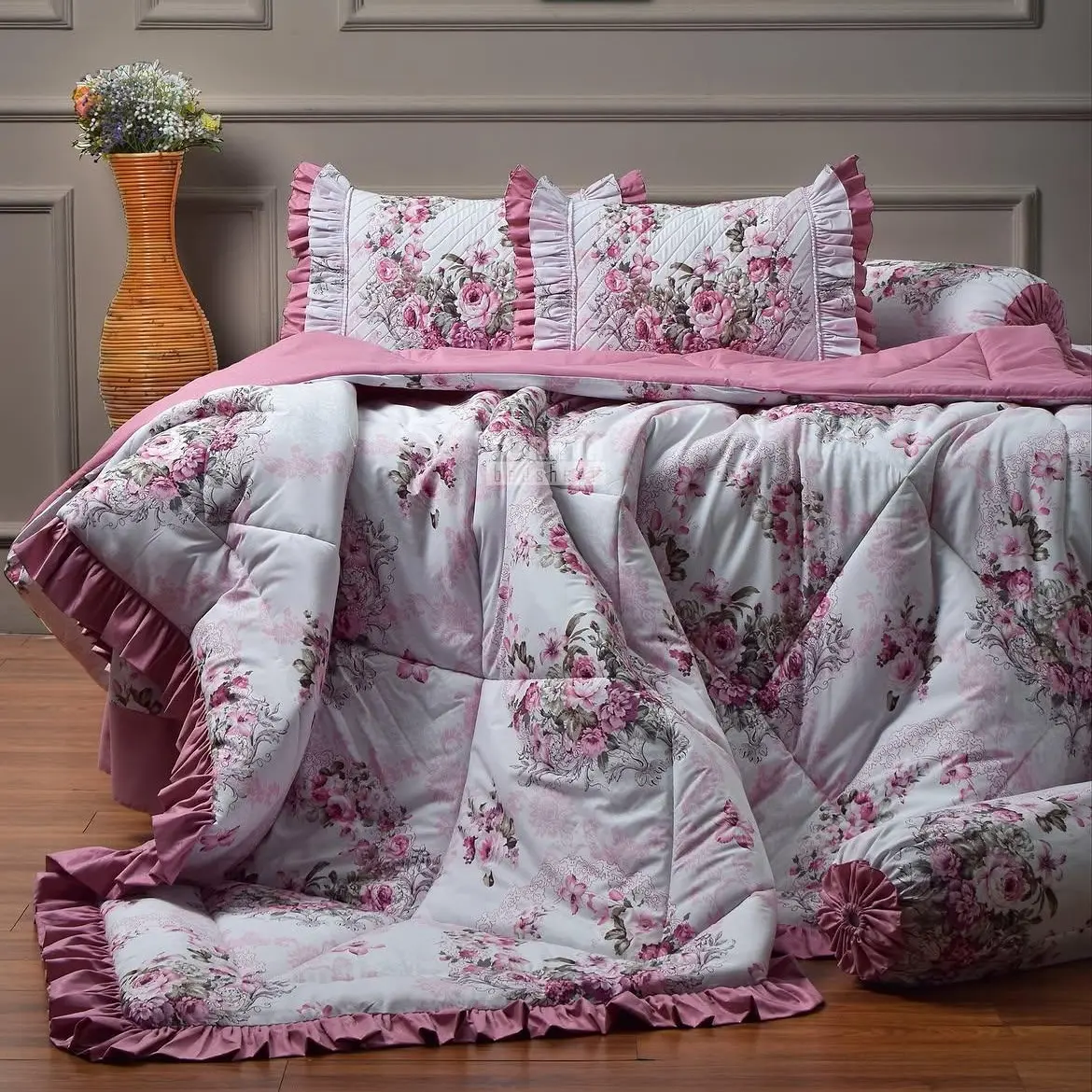 Soraya Bedsheet Bedcover Rimple Katun Gold Motif Bunga Ukuran 180x200x30cm