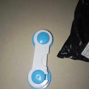 Pengaman Laci Lemari Safe Lock Pengait Pintu Penahan Kulkas Pengunci Furniture Pelindung Bayi Baby Safety Lock HM016 - XOBOX