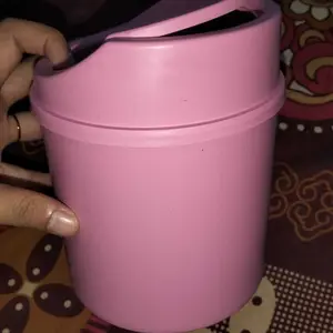 Tong Sampah Mini Lucu / Tempat Sampah Kantor / Tempat Sampah Meja / Kecil / Serbaguna / Tempat sampah kecil untuk mobil