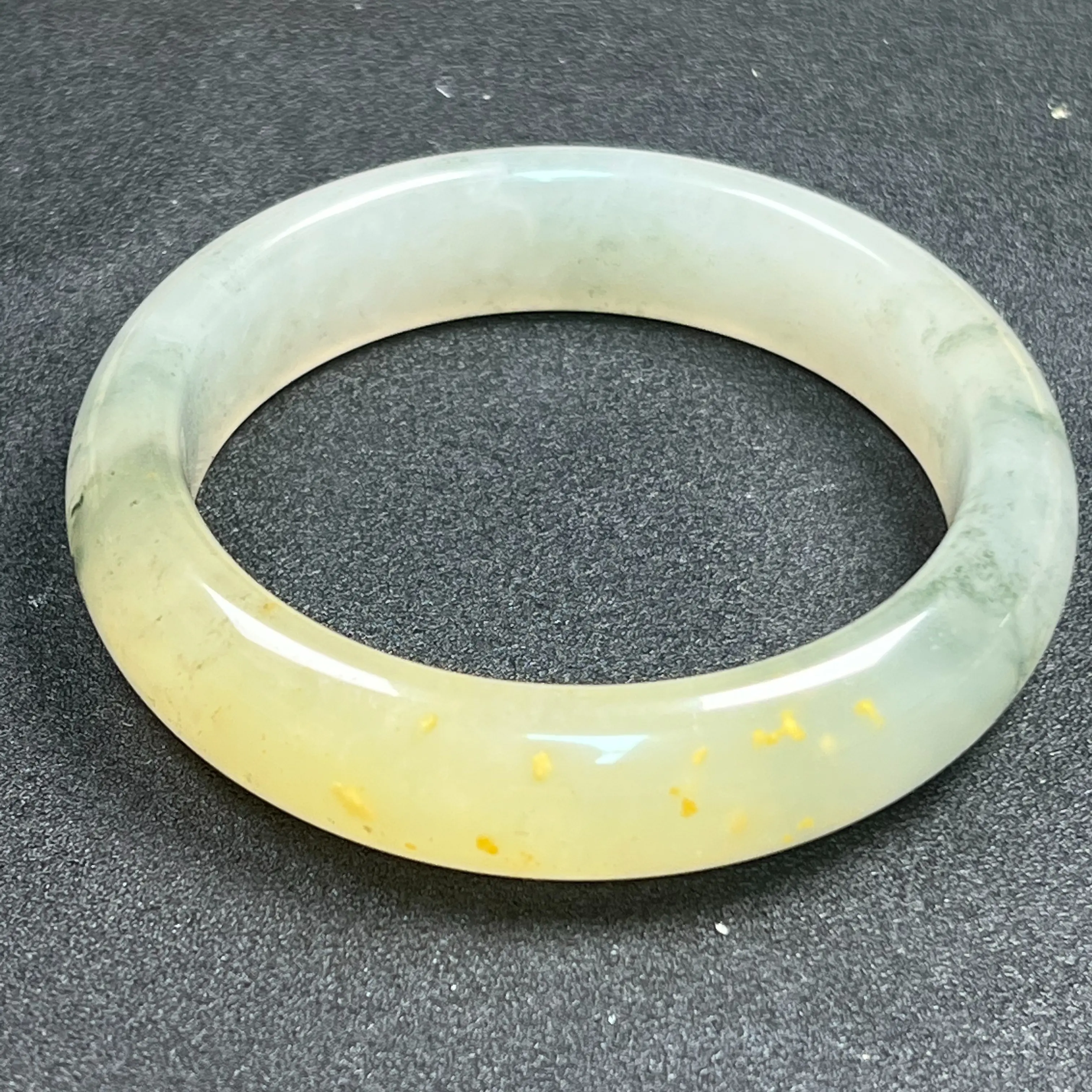 1pcs 59-60mm natrue Chicken Blood Jade women yellow&green quartz jade bracelet